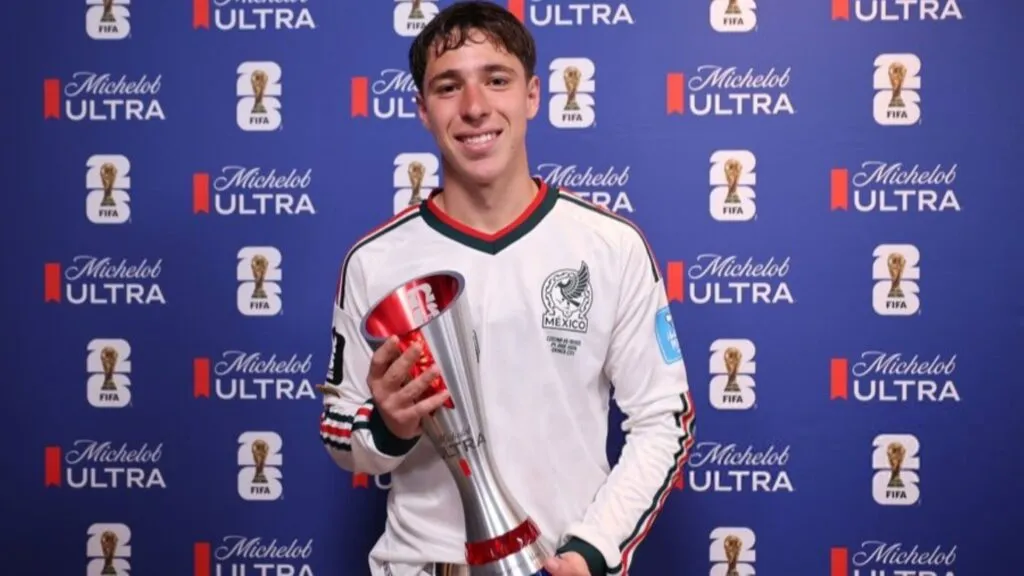 Mateo Chávez festeja su gol con México durante el Mundial 2026