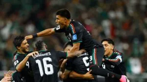 México aseguró el liderato de grupo y avanzó a la siguiente ronda del Mundial con una victoria ante Corea del Sur