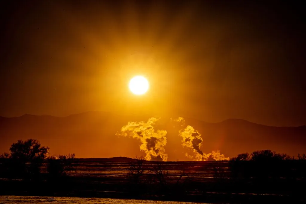 Alerta por calor en San Diego con altas temperaturas y condiciones extremas durante la jornada.