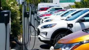 Programa de reembolsos para vehículos eléctricos anunciado por California para compradores primerizos