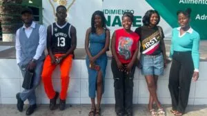 Integración educativa de estudiantes migrantes que concluyeron el nivel medio superior en Baja California.