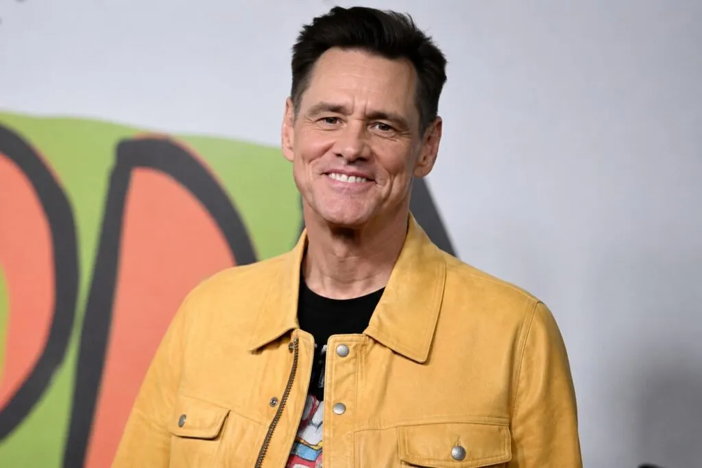 Jim Carrey rinde homenaje a Chuck Russell tras su fallecimiento en San Diego y recuerda el legado de La Máscara.