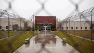 Fallecimiento de un mexicano tras permanecer en un centro de detención del ICE