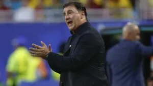 Néstor Lorenzo renueva con la Selección Colombia