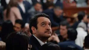 "Andy" López Beltrán denuncia la cancelación de su visa estadounidense y responsabiliza a funcionarios del Departamento de Estado.