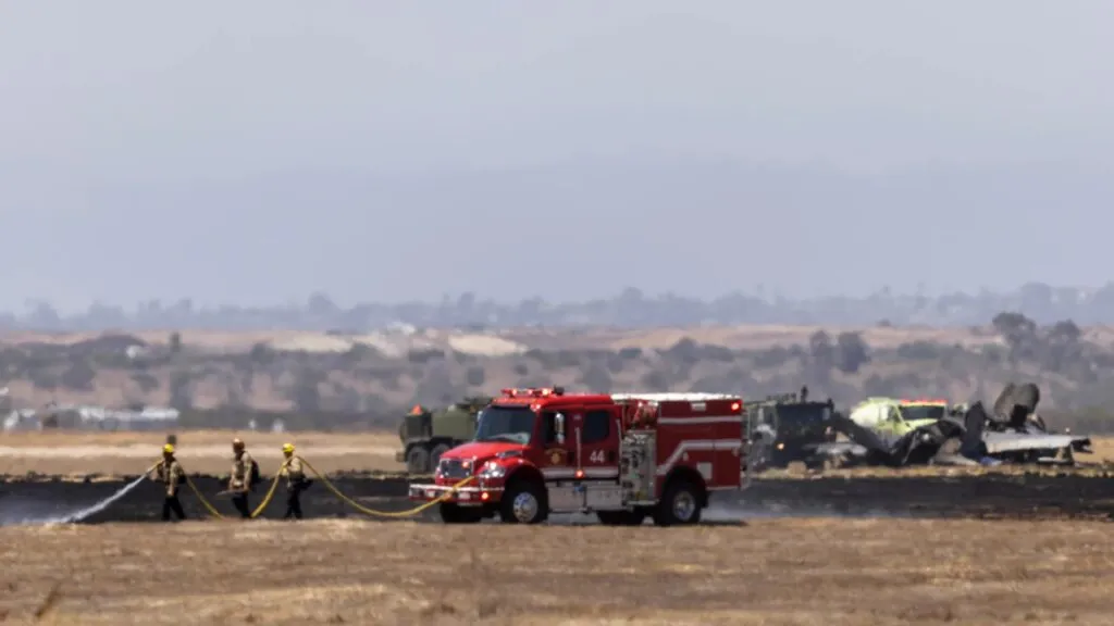 Accidente de avión de combate en la base aérea de Miramar en San Diego