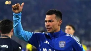 “Chucky” Lozano deja San Diego FC para jugar cedido con LA Galaxy hasta diciembre de 2026 con opción de transferencia permanente.