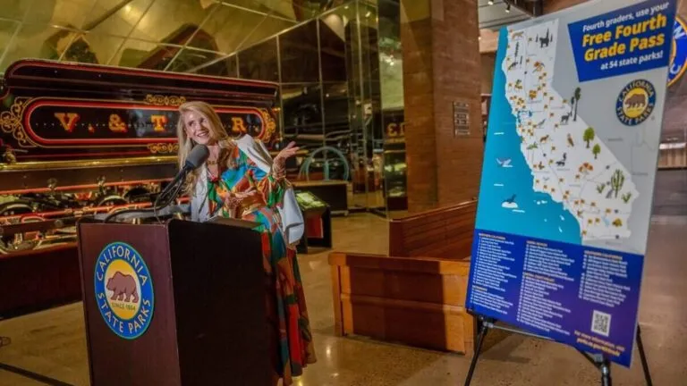 Pase gratuito para estudiantes de cuarto grado y sus familias permite visitar 54 parques estatales de California durante el ciclo escolar.