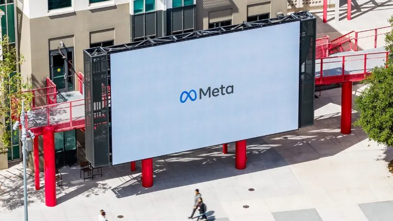 Meta acuerda cambios para proteger a menores en sus plataformas