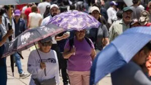 Ola de calor deja 34 muertes en Baja California y mantiene la alerta sanitaria por temperaturas extremas superiores a 45 grados.