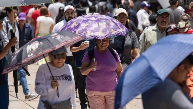 Ola de calor deja 34 muertes en Baja California y mantiene la alerta sanitaria por temperaturas extremas superiores a 45 grados.