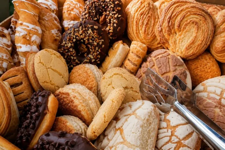 Pan dulce de CDMX con técnicas artesanales, oficios y tradición panadera mexicana.