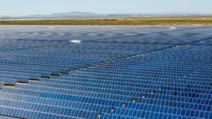 Recurrent Energy obtiene financiamiento para desarrollar Cobalt Solar, proyecto de energía solar de 330 MW en California.