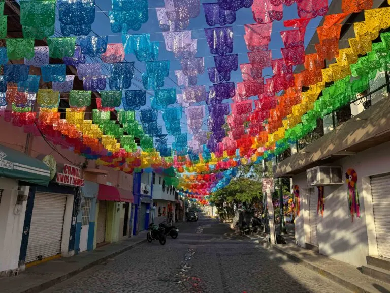 Oaxaca feliz destaca por su gastronomía, mezcal, mercados y cultura entre los destinos internacionales mejor valorados en 2026.