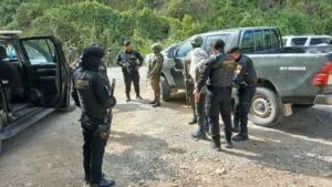 Líder de una presunta red de tráfico de armas entre Estados Unidos, México y Guatemala es capturado tras una persecución.