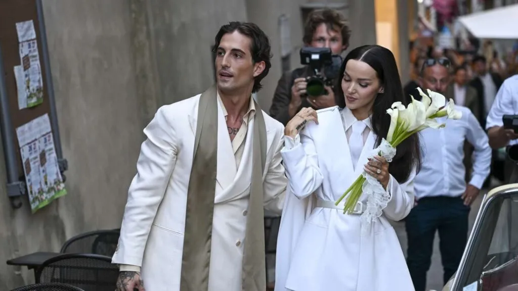 Dove Cameron y Damiano David se casan en Italia después de varios años de relación.
