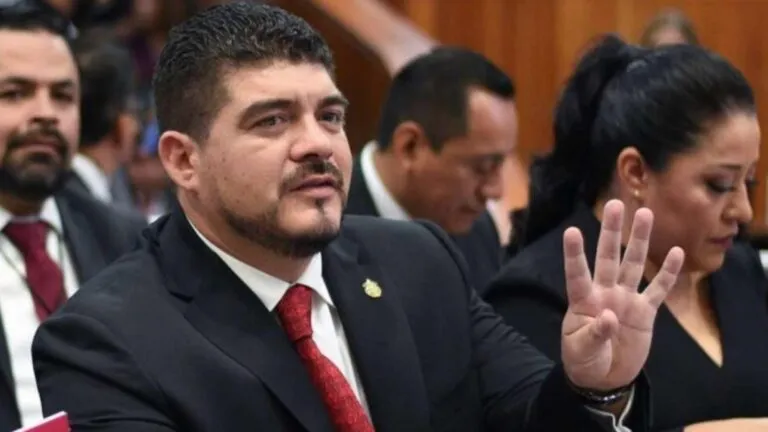 Autoridades investigan la muerte del diputado Zenyazen Escobar en Veracruz