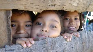 Intoxicación por plomo afecta a niñas y niños en México y representa un riesgo para su desarrollo y salud.