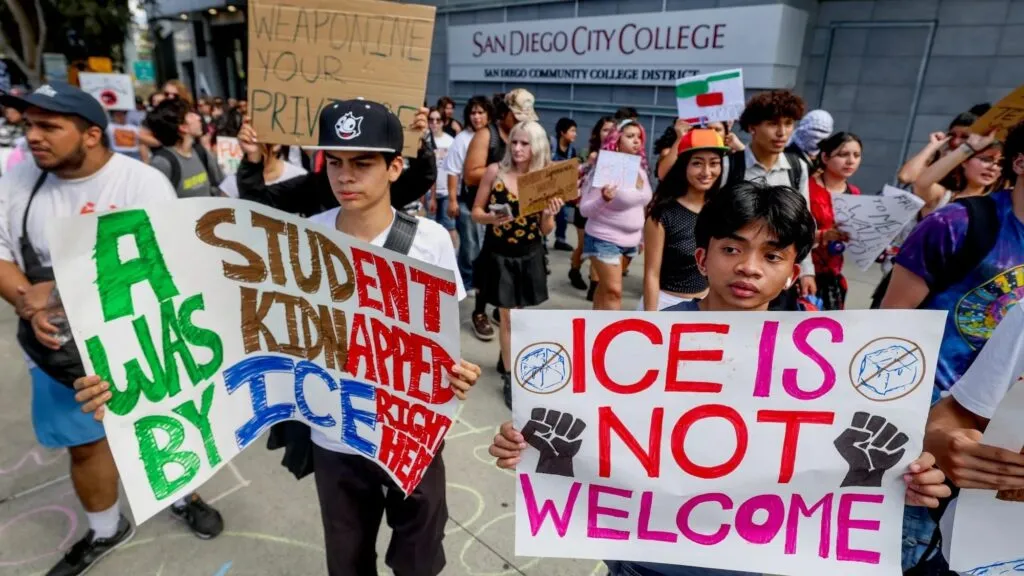 Detenciones de ICE cerca de escuelas de San Diego generan preocupación entre estudiantes, familias y autoridades locales.