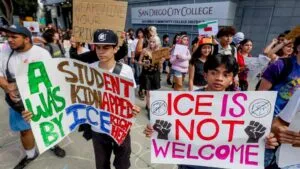 Detenciones de ICE cerca de escuelas de San Diego generan preocupación entre estudiantes, familias y autoridades locales.