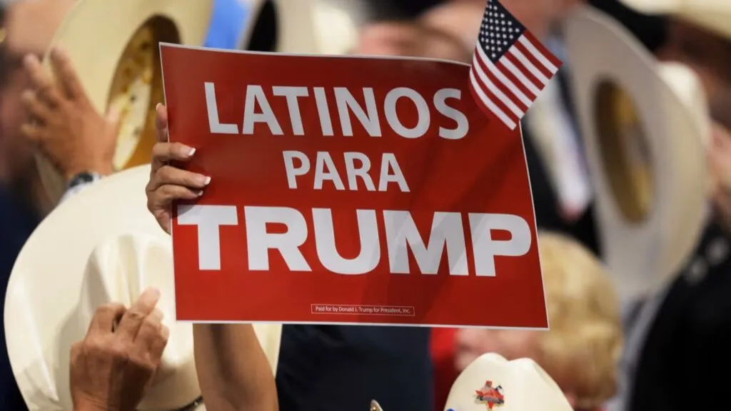 Votantes latinos muestran descontento con los partidos políticos antes de las elecciones legislativas de Estados Unidos.