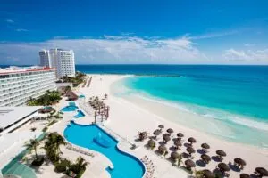 Hoteles con Llave Michelin en México ofrecen experiencias de lujo en diferentes destinos turísticos.