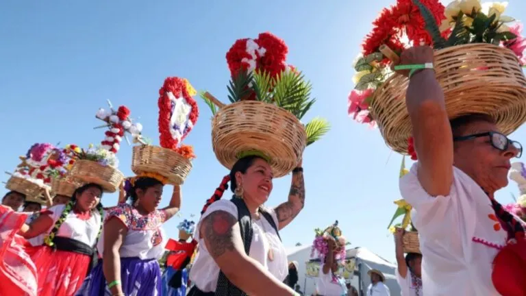 La comunidad de Oaxaca en San Diego pospone la Guelaguetza por preocupaciones sobre los operativos migratorios de ICE.